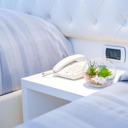 Residence Hotel Alba Palace Алба Адриатика Екстериор снимка