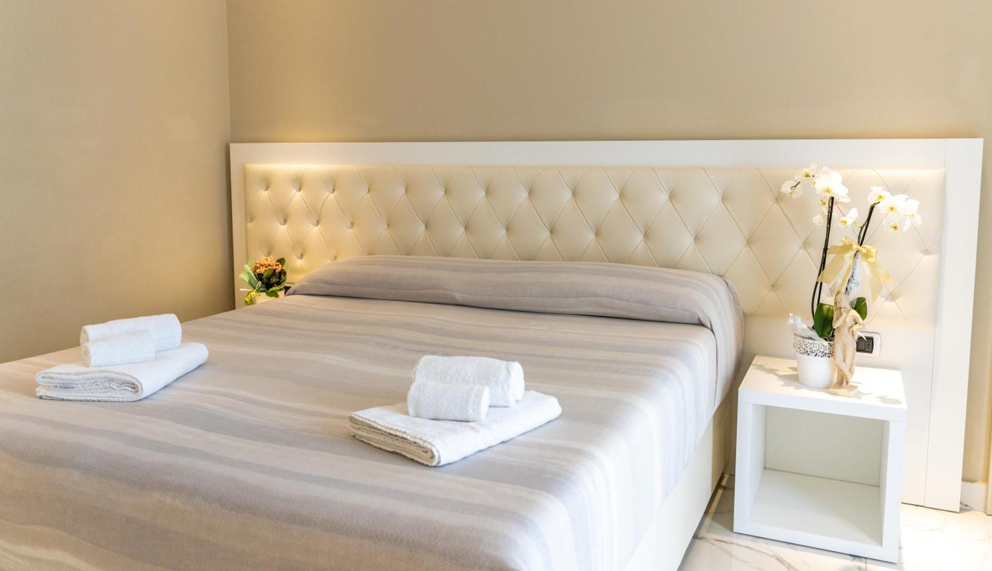 Residence Hotel Alba Palace Алба Адриатика Екстериор снимка